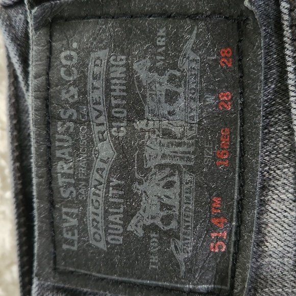 Levi's 514 Black Jeans - Picture 2 of 3